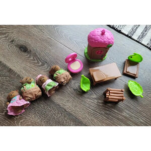 Li'l Woodzeez Bear Family Acorn house with furniture doll house‎ figurines toys
